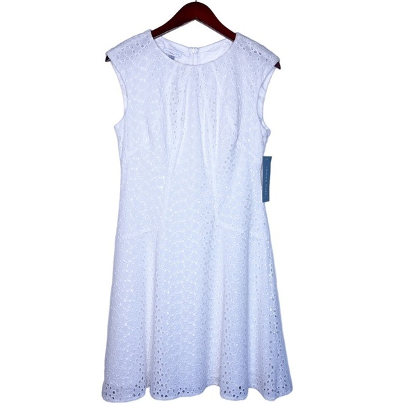 LONDON TIMES NWT Eyelet Lace Sleeveless Summer Shift Dress Size 8 in White - Picture 14 of 14